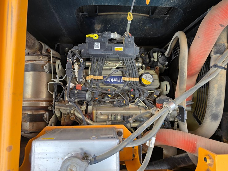 2019-hyundai-hx130-lcr-image-75