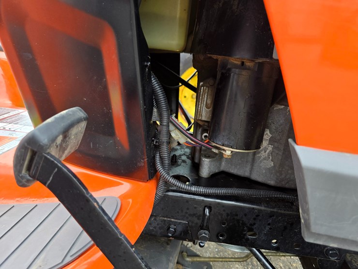 husqvarna-yth20k46-image-34