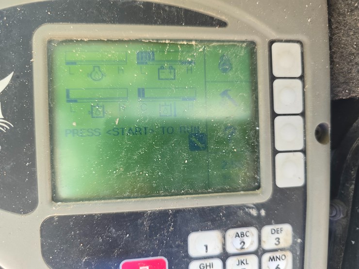 2012-bobcat-t180-image-63