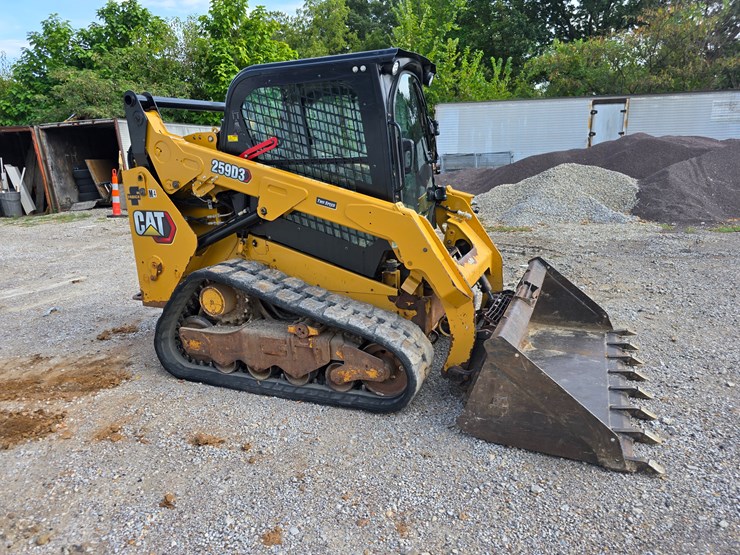 2020-caterpillar-259d3-image-30