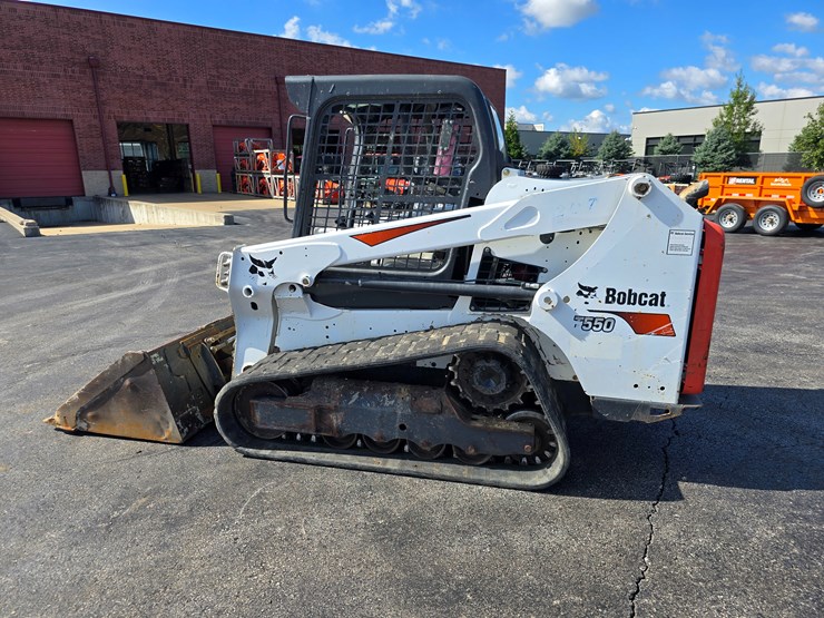 2017-bobcat-t550-image-6