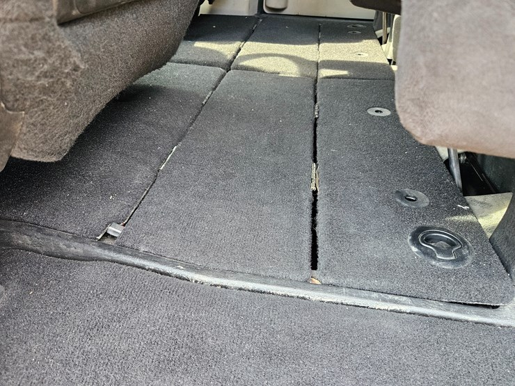 2014-dodge-grand-caravan-image-47