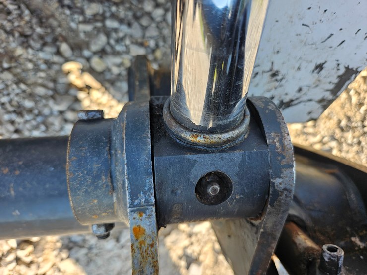 2022-bobcat-t770-image-59