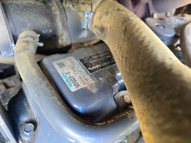 2012-bobcat-t180-image-52