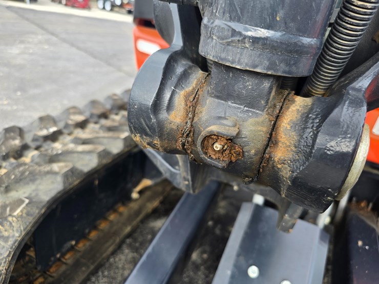 2023-kubota-kx030-4-image-26