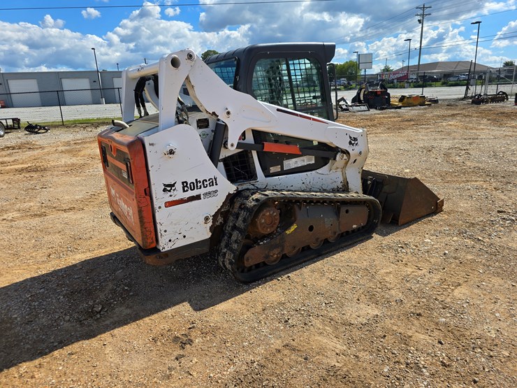 2013-bobcat-t590-image-17
