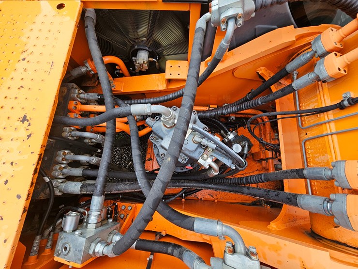 2014-doosan-dx350-lc-3-image-35