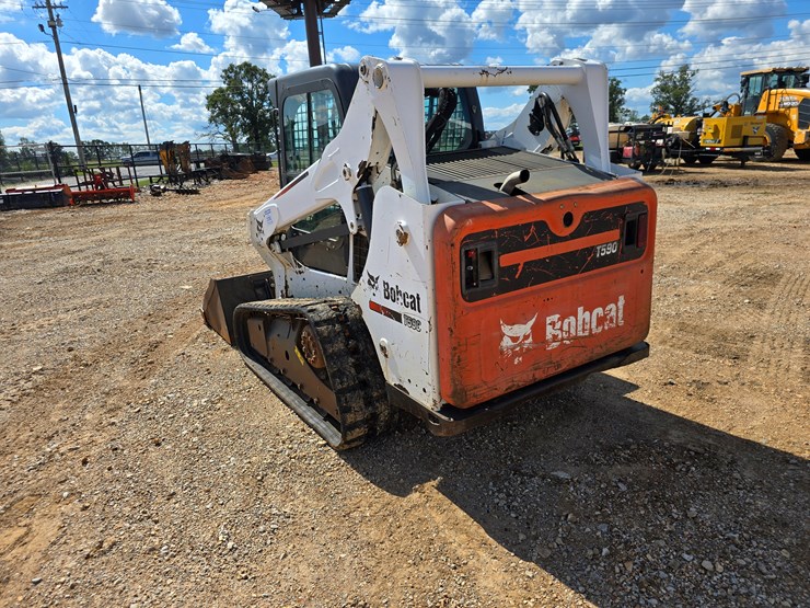 2013-bobcat-t590-image-10