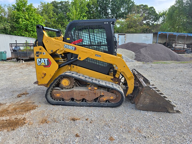 2020-caterpillar-259d3-image-26