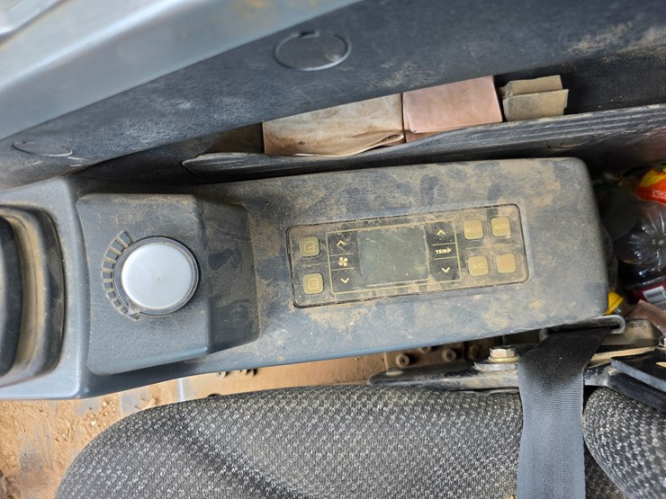 2019-hyundai-hx130-lcr-image-85