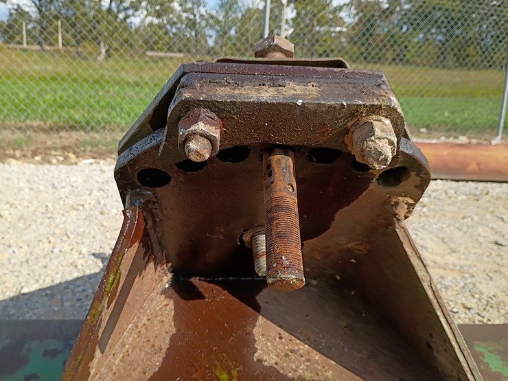 john-deere-7-image-13