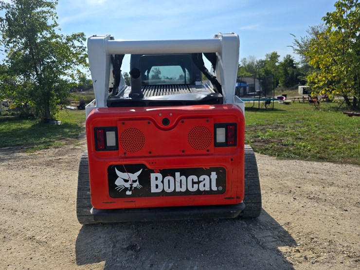 2024-bobcat-t770-image-18