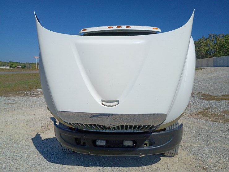 2005-international-8600-image-21