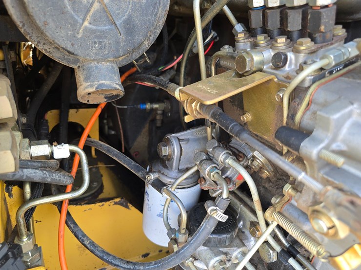 caterpillar-236-image-4