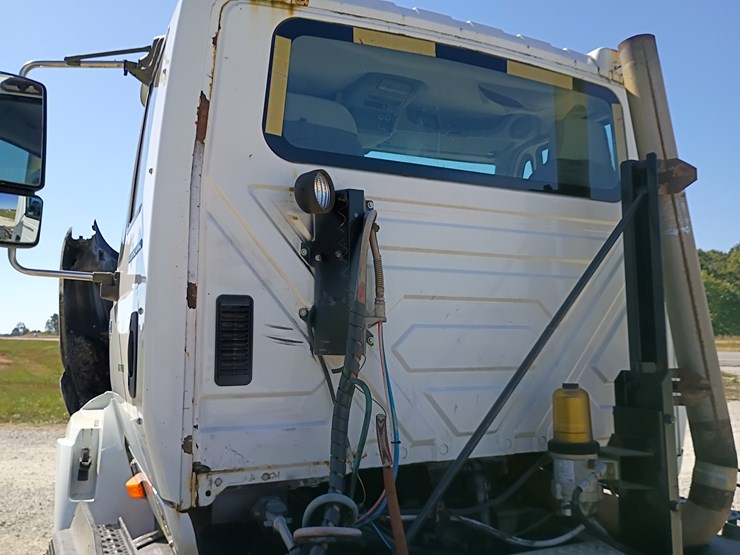 2005-international-8600-image-62