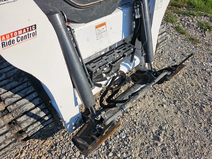 2022-bobcat-t770-image-51