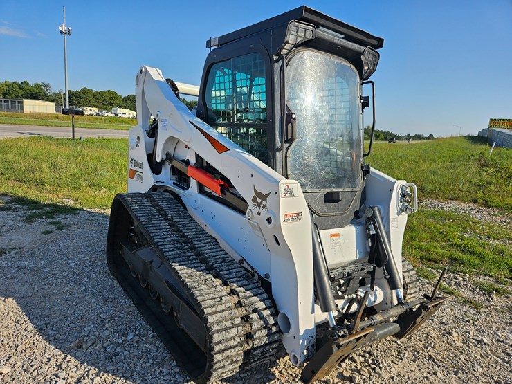 2022-bobcat-t770-image-20