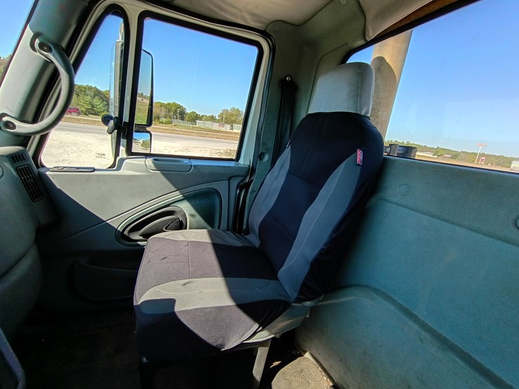 2005-international-8600-image-41