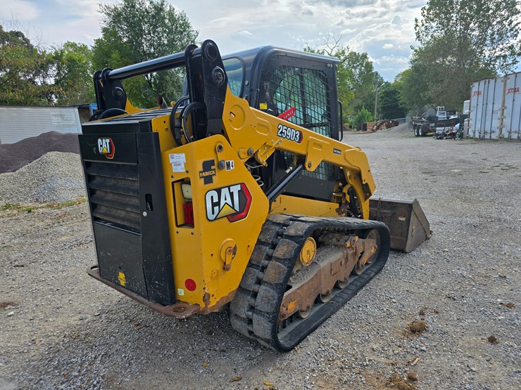 2020-caterpillar-259d3-image-22