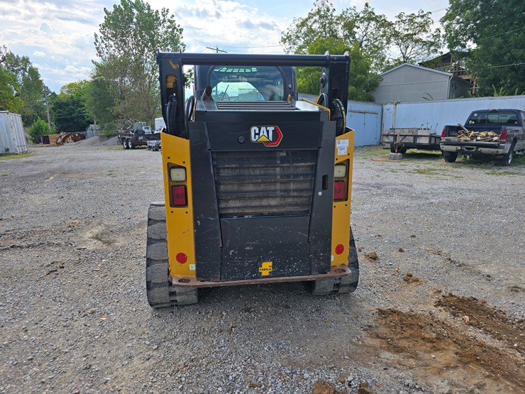 2020-caterpillar-259d3-image-17