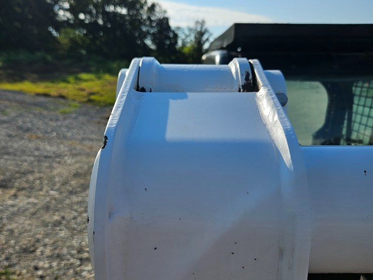 2022-bobcat-t770-image-83