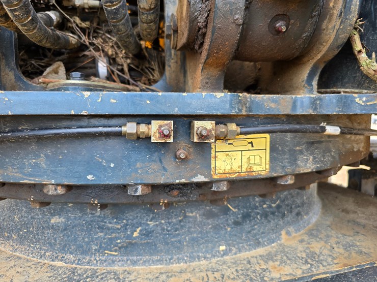 2019-hyundai-hx130-lcr-image-57