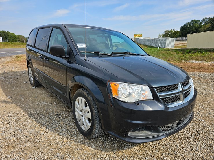 2014-dodge-grand-caravan-image-21