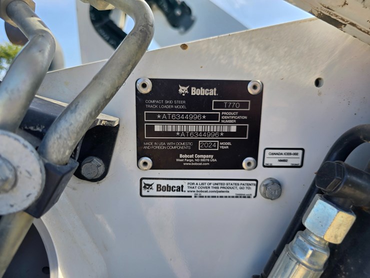 2024-bobcat-t770-image-40