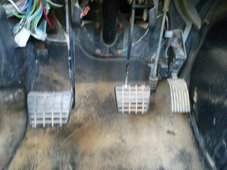 2005-international-8600-image-55