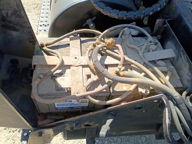 2005-international-8600-image-61