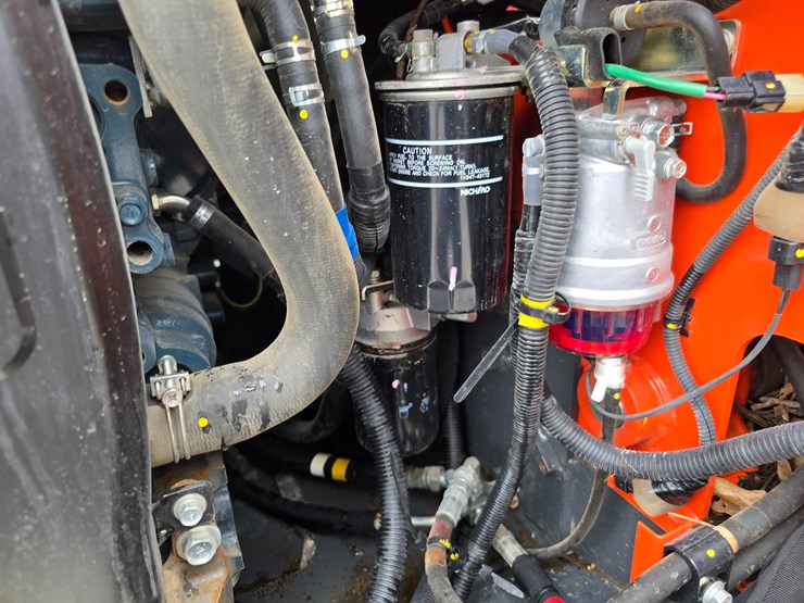 2023-kubota-ssv75-image-51