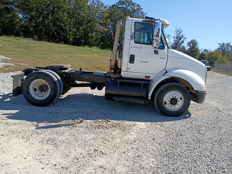 2005-international-8600-image-13