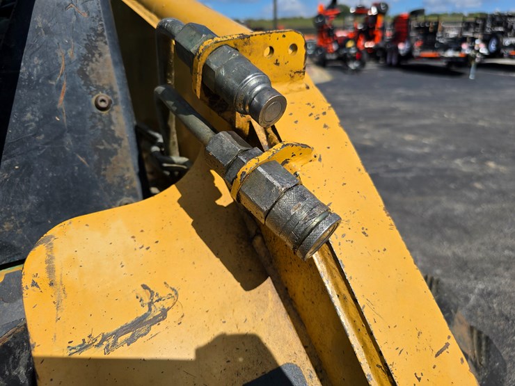 caterpillar-236-image-10