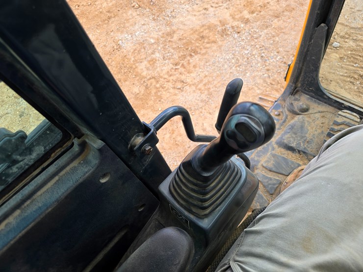 2019-hyundai-hx130-lcr-image-92