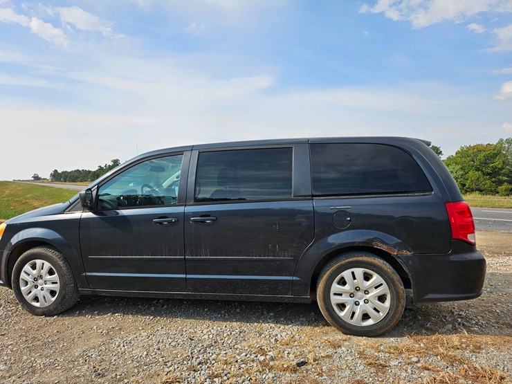 2014-dodge-grand-caravan-image-8