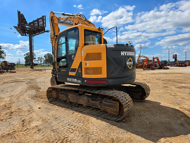 2019-hyundai-hx130-lcr-image-12