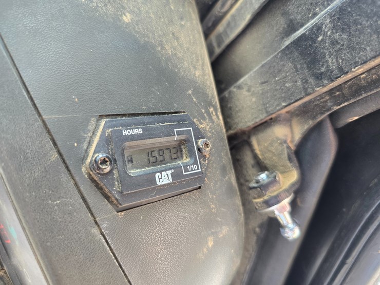 caterpillar-236-image-19