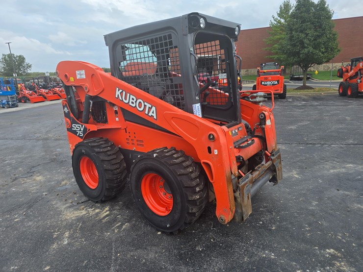 2019-kubota-ssv75-image-20