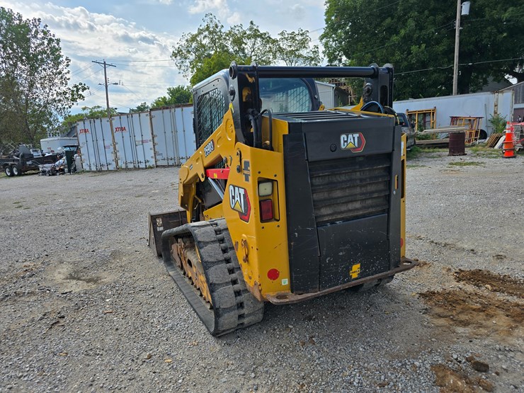 2020-caterpillar-259d3-image-13