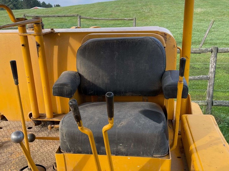 1956-caterpillar-d8-image-47