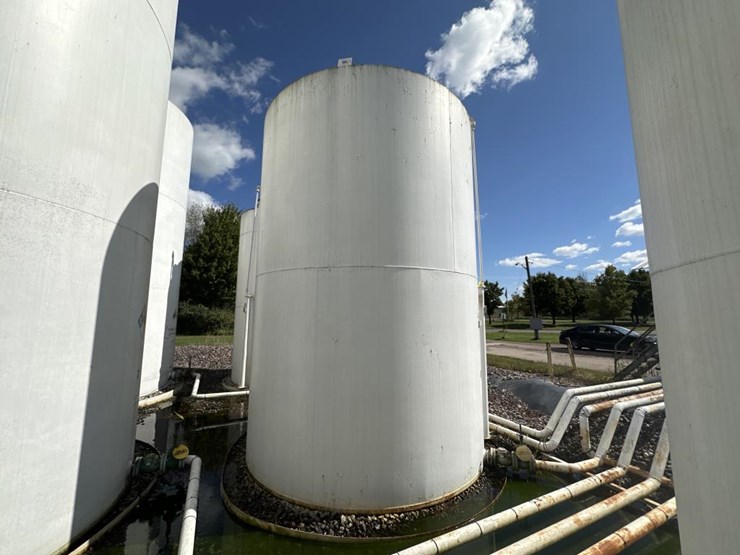 #3117-•-approx-14'x10'-fuel-tank-image-3