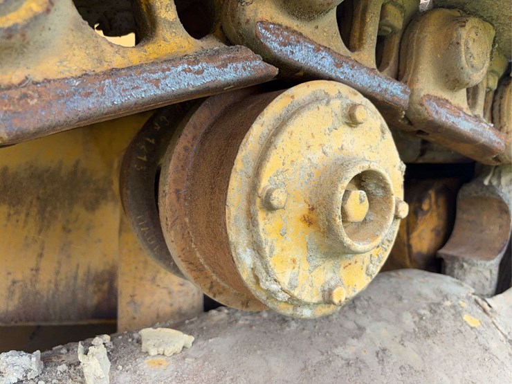 1956-caterpillar-d8-image-33