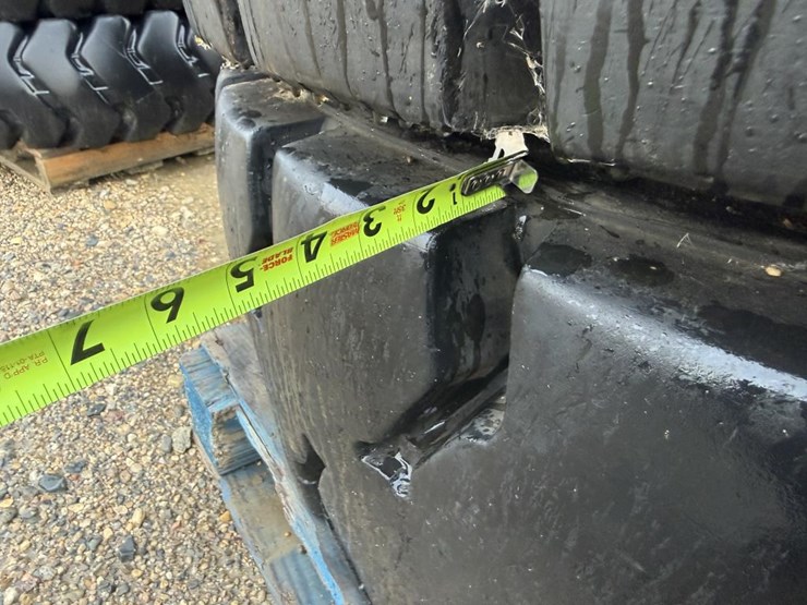 #2145-•-(4)-super-grip-grader-tires-image-10