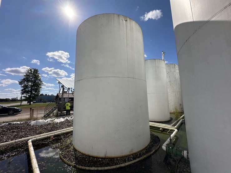 #3117-•-approx-14'x10'-fuel-tank-image-4