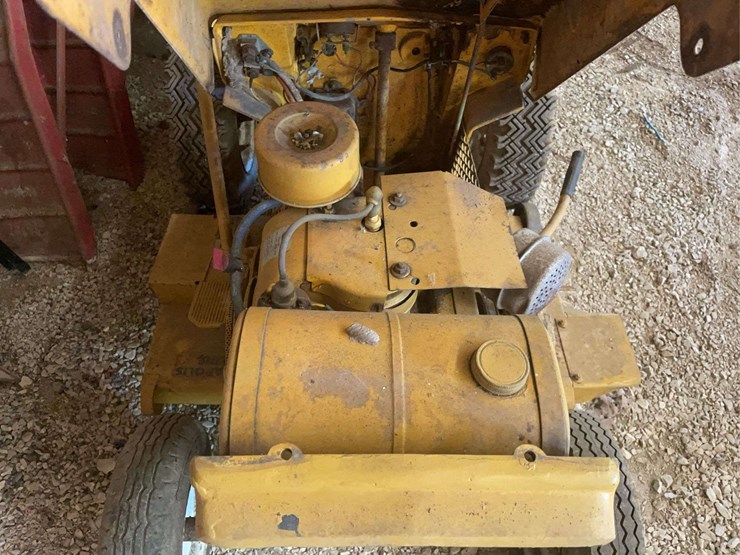 minneapolis-moline-108-image-19