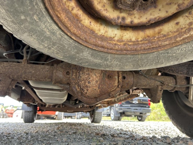 2006-ford-e350-image-18