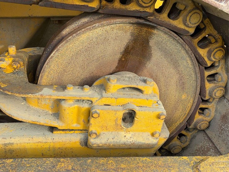 1956-caterpillar-d8-image-39