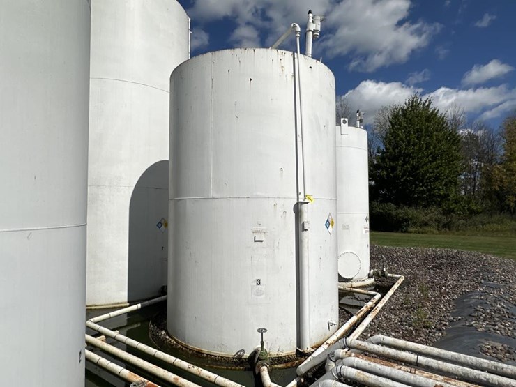 #3117-•-approx-14'x10'-fuel-tank-image-2
