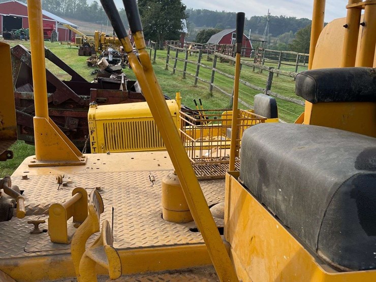 1956-caterpillar-d8-image-51