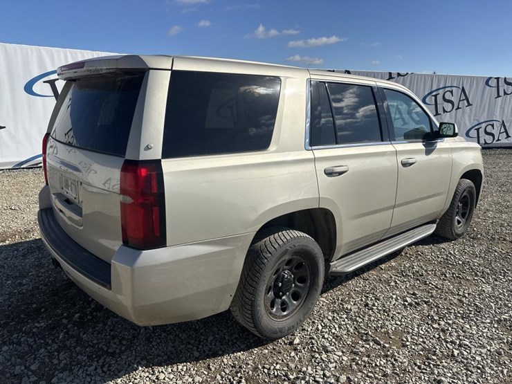 2015-chevrolet-tahoe-image-5